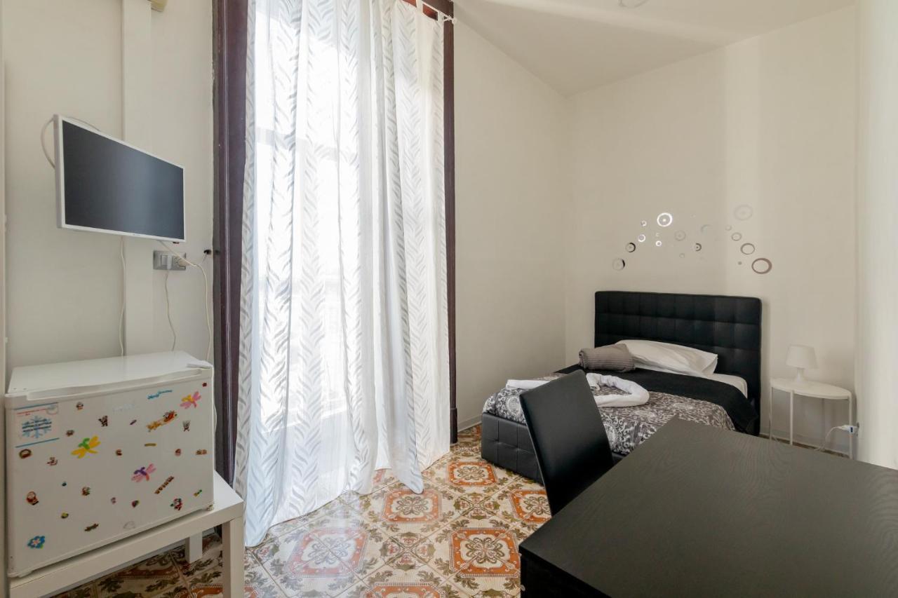 נאפולי Madb&B מראה חיצוני תמונה